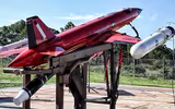 [ẢNH] UAV 700.000 USD của không quân Mỹ trôi dạt trên bãi biển