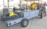 [ẢNH] Khám phá loại pháo hàng không hiện đại nhất của Mỹ vừa gây họa cho F-35