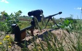 [ẢNH] Quân ly khai dùng súng chống tăng Liên Xô để khoan thủng xe bọc thép Ukraine