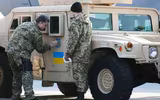 [ẢNH] Ly khai Ukraine sử dụng xe bọc thép Mỹ, sự thật bất ngờ mà Ukraine muốn giấu kín