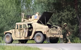 [ẢNH] Ly khai Ukraine sử dụng xe bọc thép Mỹ, sự thật bất ngờ mà Ukraine muốn giấu kín