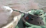 [ẢNH] Tàu pháo bọc thép của Nga vừa có động thái đặc biệt