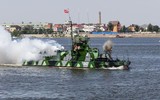 [ẢNH] Tàu pháo bọc thép của Nga vừa có động thái đặc biệt