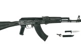 [ẢNH] Ly khai Ukraine bất ngờ có súng trường tấn công AK-103