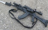 [ẢNH] Ly khai Ukraine bất ngờ có súng trường tấn công AK-103