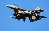 [ẢNH] Phi đội F-16 Mỹ mang tên lửa AIM-120 và AIM-9 tới Biển Đông hội quân