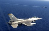 [ẢNH] Phi đội F-16 Mỹ mang tên lửa AIM-120 và AIM-9 tới Biển Đông hội quân