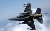[ẢNH] Phi đội F-16 Mỹ mang tên lửa AIM-120 và AIM-9 tới Biển Đông hội quân