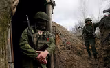 [ẢNH] Lực lượng ly khai Ukraine đã có bộ quân trang Ratnik của Nga?