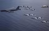 [ẢNH] Mỹ điều 'pháo đài bay' B-52 yểm trợ lính rút khỏi Afghanistan