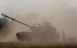 [ẢNH] Israel dùng pháo tự hành Mỹ nã đạn dữ dội vào dải Gaza