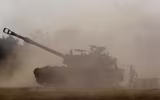 [ẢNH] Israel dùng pháo tự hành Mỹ nã đạn dữ dội vào dải Gaza
