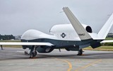 [ẢNH] Lần đầu tiên ‘Đại bàng xám’ MQ-4C của Mỹ tới Nhật Bản