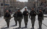 [ẢNH] Chiến hạm cực mạnh Israel mang theo ‘Vòm sắt’ để bảo vệ dàn khoan dầu khí