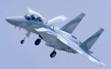 [ẢNH] Tiêm kích F-15QA hiện đại nhất thế giới lao khỏi đường băng
