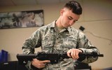 [ẢNH] Loại súng tiểu liên cực nhanh mới được Mỹ trang bị cho phi công F-22