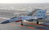 [ẢNH] Đưa ‘hổ giấy’ J-15 ra bay biển, hiểm nguy rình rập chính phi công Trung Quốc