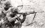 [ẢNH] Khẩu súng trường phương Tây là đối thủ của AK-47 trong Chiến tranh Lạnh
