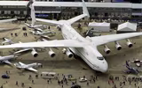 [ẢNH] Máy bay khổng lồ thời Liên Xô vừa thổi tung hàng rào căn cứ Anh