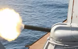 [ẢNH] ‘Hỏa thần’ AK-630M Nga vừa bắn cảnh cáo buộc chiến hạm Anh đổi hướng