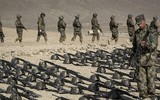 [ẢNH] Taliban khoe kho vũ khí Mỹ thu được từ quân đội chính phủ Afghanistan