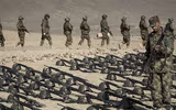 [ẢNH] Taliban khoe kho vũ khí Mỹ thu được từ quân đội chính phủ Afghanistan