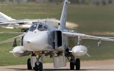 [ẢNH] 'Kiếm sĩ' Su-24M 'đại náo' họp báo của nguyên thủ thành viên NATO