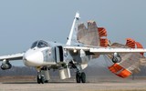 [ẢNH] 'Kiếm sĩ' Su-24M 'đại náo' họp báo của nguyên thủ thành viên NATO