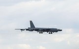 [ẢNH] Mỹ bất ngờ tái triển khai ‘pháo đài bay’ B-52 tới đảo Guam
