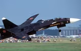 [ẢNH] Vì sao Su-47 của hãng Sukhoi 