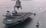 [ẢNH] Nhóm tác chiến tàu sân bay Anh lừng lững tiến vào Biển Đông