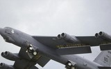[ẢNH] B-52 Mỹ bay 4 ngày liên tục để dội bom phiến quân Taliban tại Afghanistan