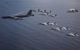 [ẢNH] B-52 Mỹ bay 4 ngày liên tục để dội bom phiến quân Taliban tại Afghanistan