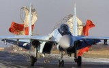 [ẢNH] Mài tóe lửa đường băng khi hạ cánh khẩn, tiết lộ thiết kế lạ của F-22 Raptor