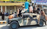 [ẢNH] Tổng thống Ghani và gia đình ở UAE sau khi tháo chạy khỏi Afghanistan