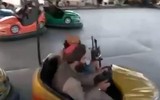 [ẢNH] Taliban đốt công viên, giật sập tượng, liệu lịch sử có lặp lại?