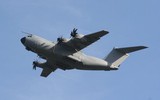 [ẢNH] ‘Ngựa thồ’ NATO gây tai tiếng khi tham gia di tản người tại Afghanistan