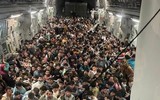 [ẢNH] Không phải 640 mà có tới 823 người nhồi nhét trên chiếc C-17 thoát khỏi Kabul