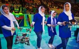 [ẢNH] Giải cứu các cô gái chuyên nghiên cứu về robot ra khỏi Afghanistan