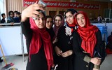 [ẢNH] Giải cứu các cô gái chuyên nghiên cứu về robot ra khỏi Afghanistan