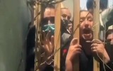 [ẢNH] Taliban ‘bất nhất’ khi vừa kêu gọi vừa cấm cửa viên chức Afghanistan đi làm