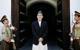 [ẢNH] Cựu Tổng thống Hamid Karzai, ‘ánh sáng cuối đường hầm’ cho Afghanistan