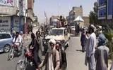 [ẢNH] Taliban 'trở mặt', hành hung cả nhân viên Liên Hợp Quốc