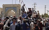 [ẢNH] Taliban 'trở mặt', hành hung cả nhân viên Liên Hợp Quốc