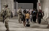 [ẢNH] Lính Mỹ đi, Taliban liền tới tiếp quản sân bay quốc tế Kabul
