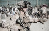 [ẢNH] Lính Mỹ đi, Taliban liền tới tiếp quản sân bay quốc tế Kabul