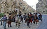 [ẢNH] Dùng áp lực vây hãm thay vì hỏa lực họng súng, Taliban toan tính gì tại Panjshir?