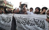 [ẢNH] Taliban 'vãi đạn' ăn mừng 'độc lập' sau khi lính Mỹ cuối cùng rời đi