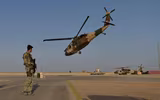 [ẢNH] FANR dùng trực thăng Mỹ tiếp tế cho các cao điểm kháng cự Taliban