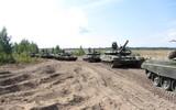 [ẢNH] Nga bất ngờ điều 30 'siêu tăng' T-72B3M áp sát biên giới Afghanistan